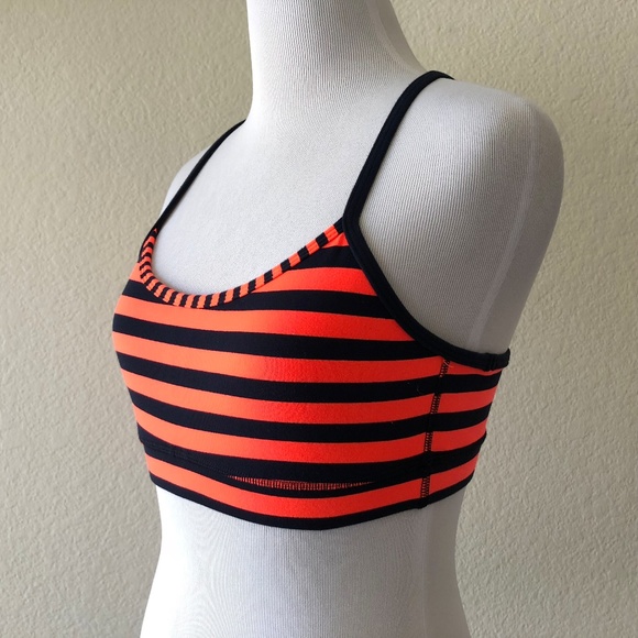 Lululemon Flow Y Bra classic striped inkwell 6 - Picture 2 of 5